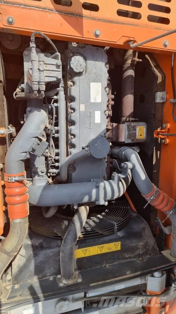 Doosan DX 225 LC Pásová rýpadla