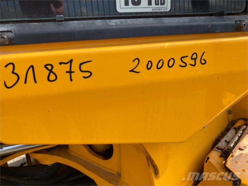 JCB 427 HT Kolové nakladače