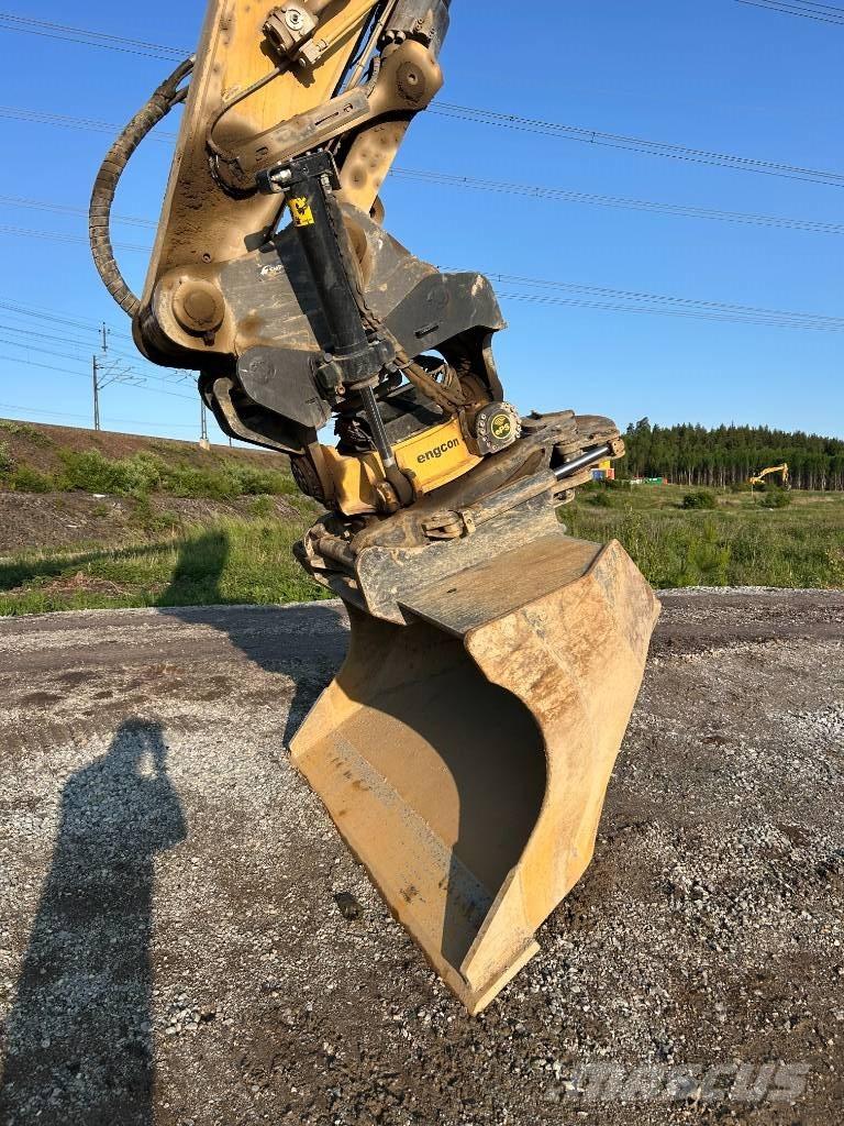 CAT 335 Pásová rýpadla