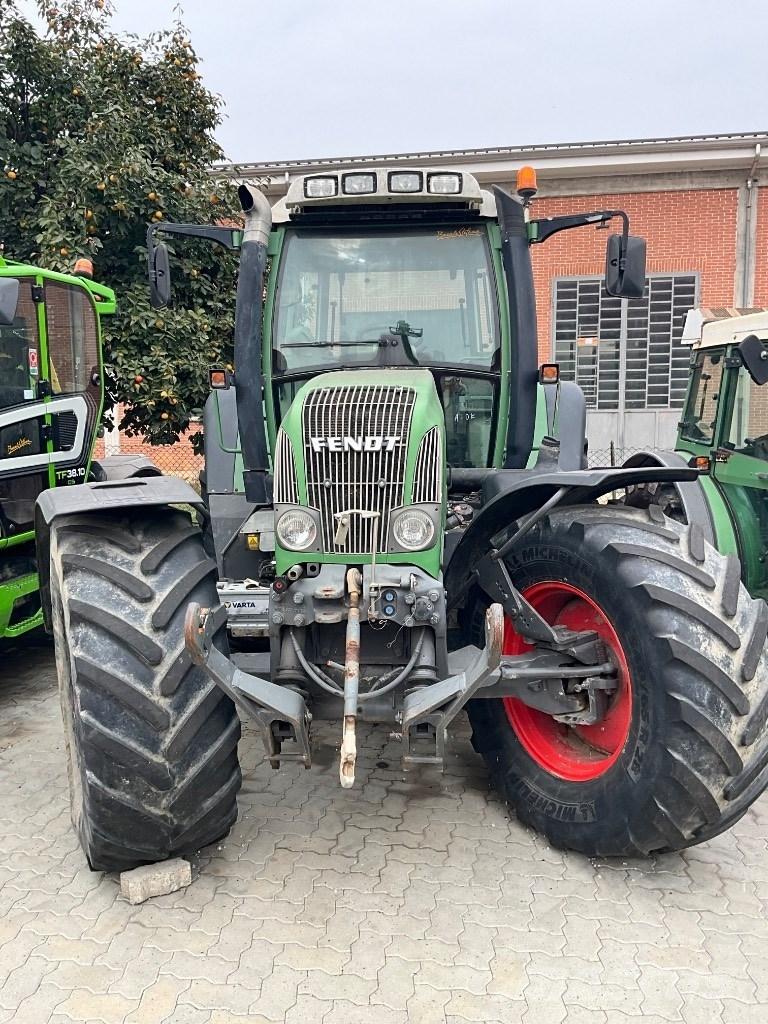 Fendt 716 Vario Traktory