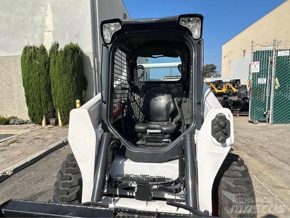 Bobcat S 570 Smykem řízené nakladače