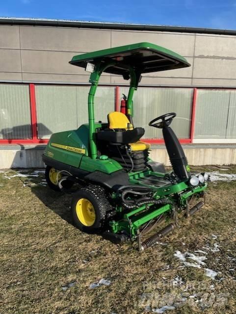 John Deere 7200 A Sekačky fervejí