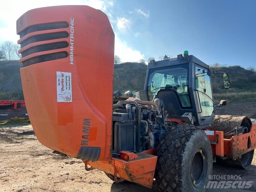 Hamm 3412 HT Tahačové válce