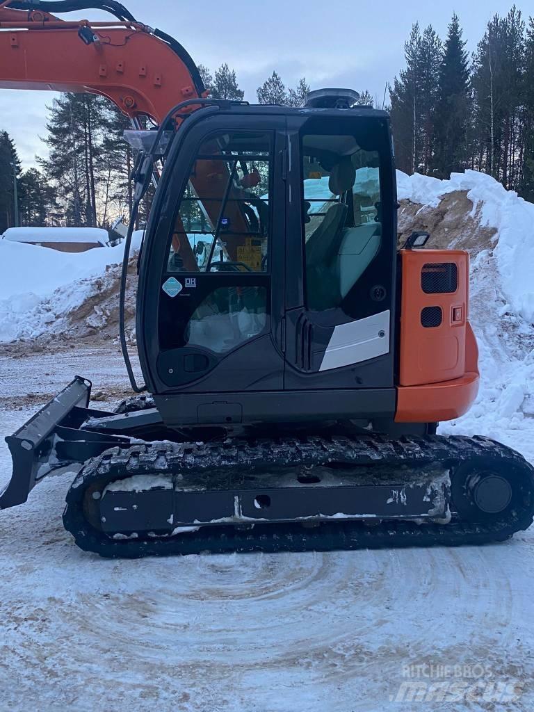 Hitachi ZX 85 US-5 A Midi rýpadla 7t - 12t