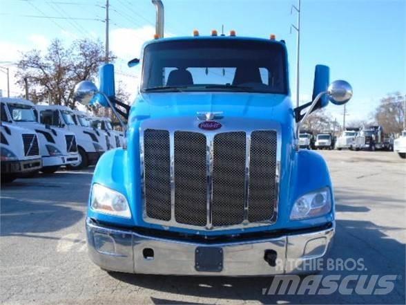 Peterbilt 579 Tahače