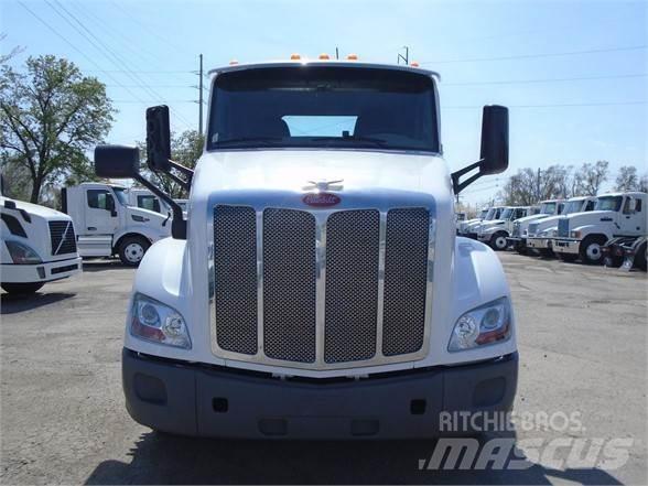 Peterbilt 579 Tahače