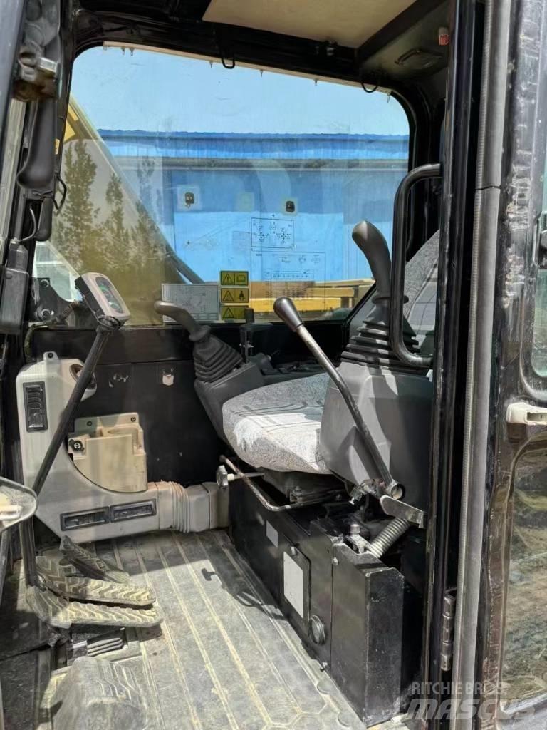 CAT 307 E2 Pásová rýpadla