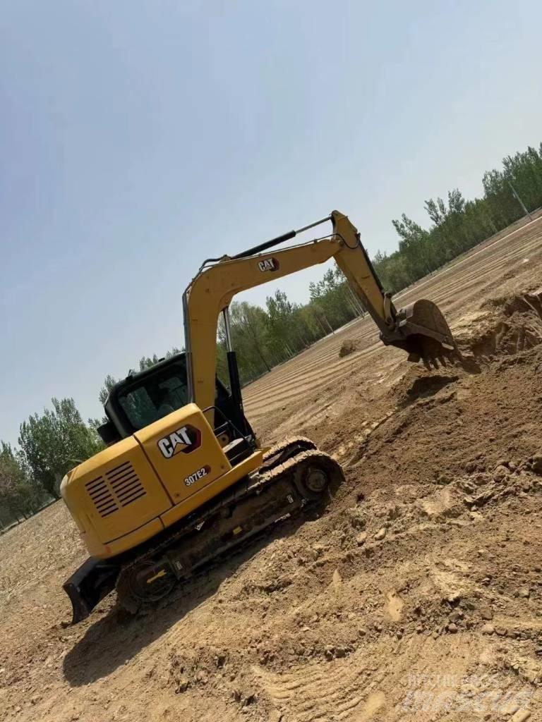 CAT 307 E2 Pásová rýpadla