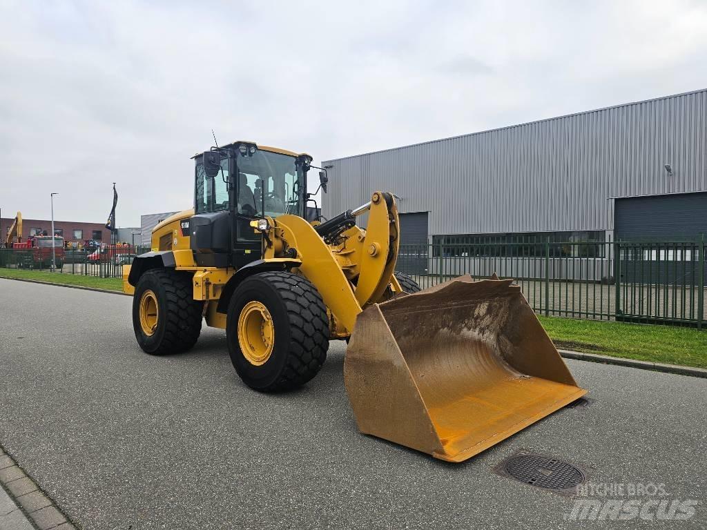 CAT 938 M Kolové nakladače