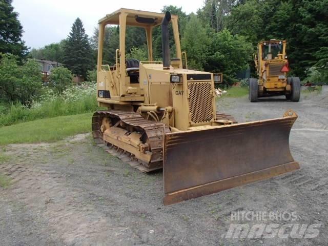 CAT D 3 C Pásové dozery