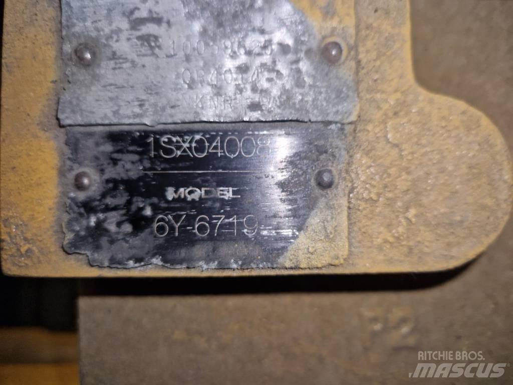 CAT 6Y-6719 Převodovka