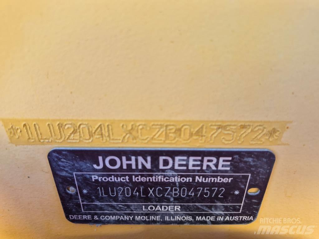 John Deere 204 L Kolové nakladače