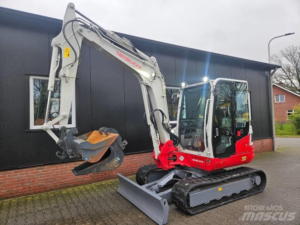 Takeuchi TB250-2 Stroje pro manipulaci s odpadem