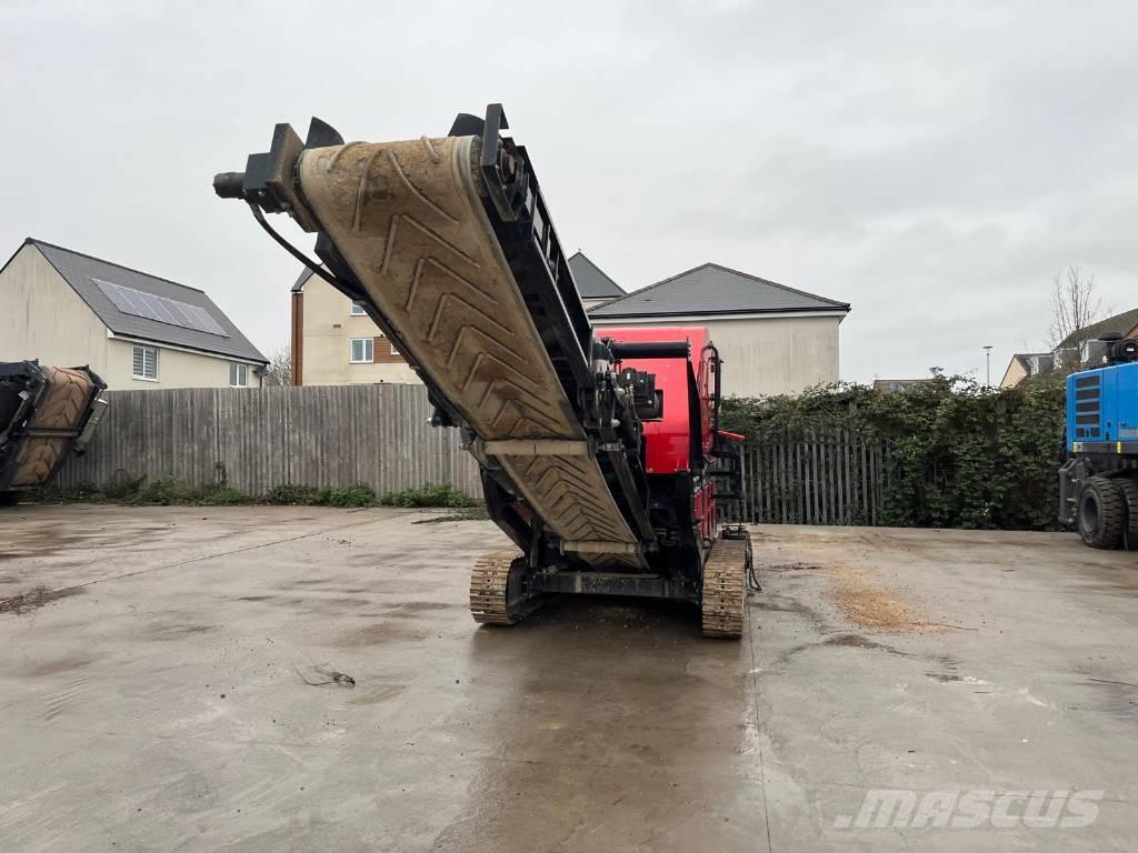 Red Rhino 7000 Drtící zařízení