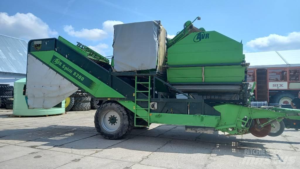 AVR spirit 8200 Cibulové kombajny