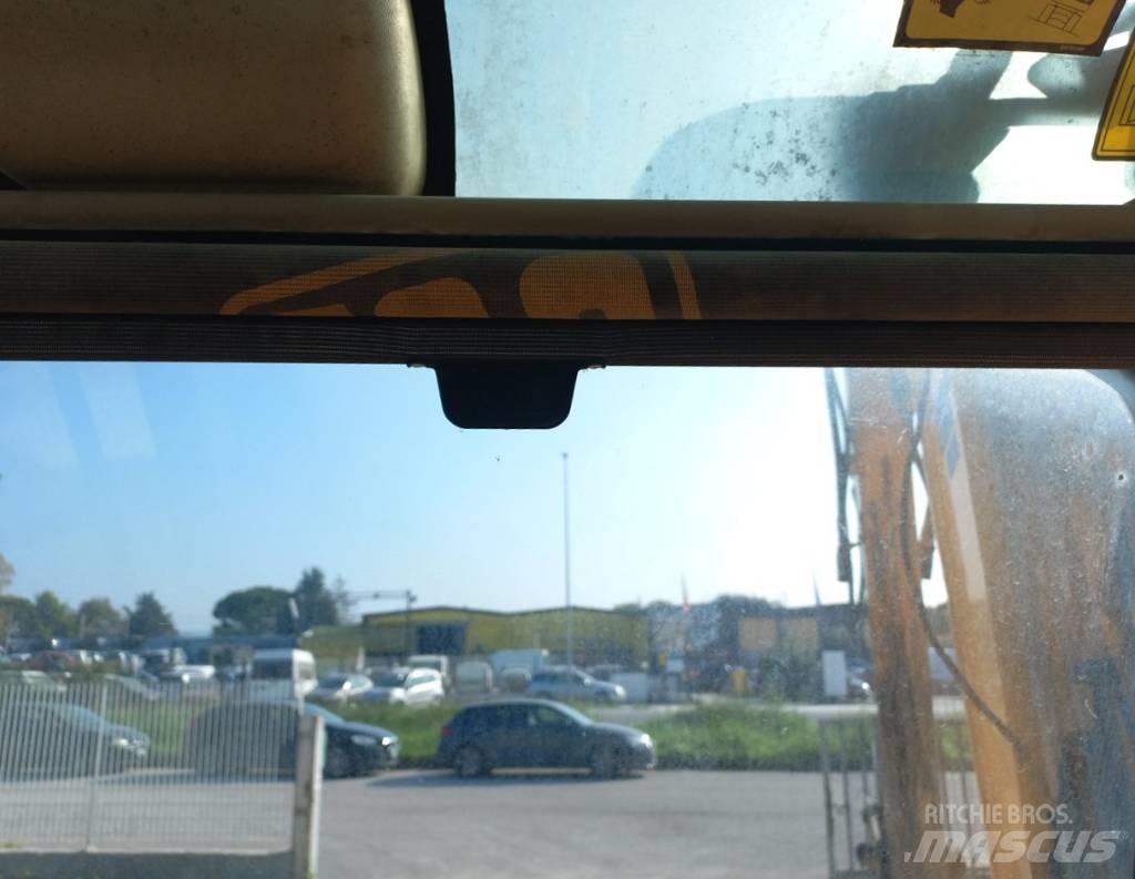JCB 8080 ZTS Midi rýpadla 7t - 12t