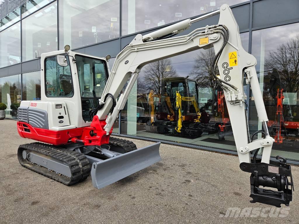 Takeuchi TB 235 Mini rýpadla < 7t