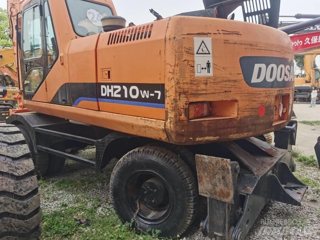 Doosan DH 210 W-7 Kolová rýpadla