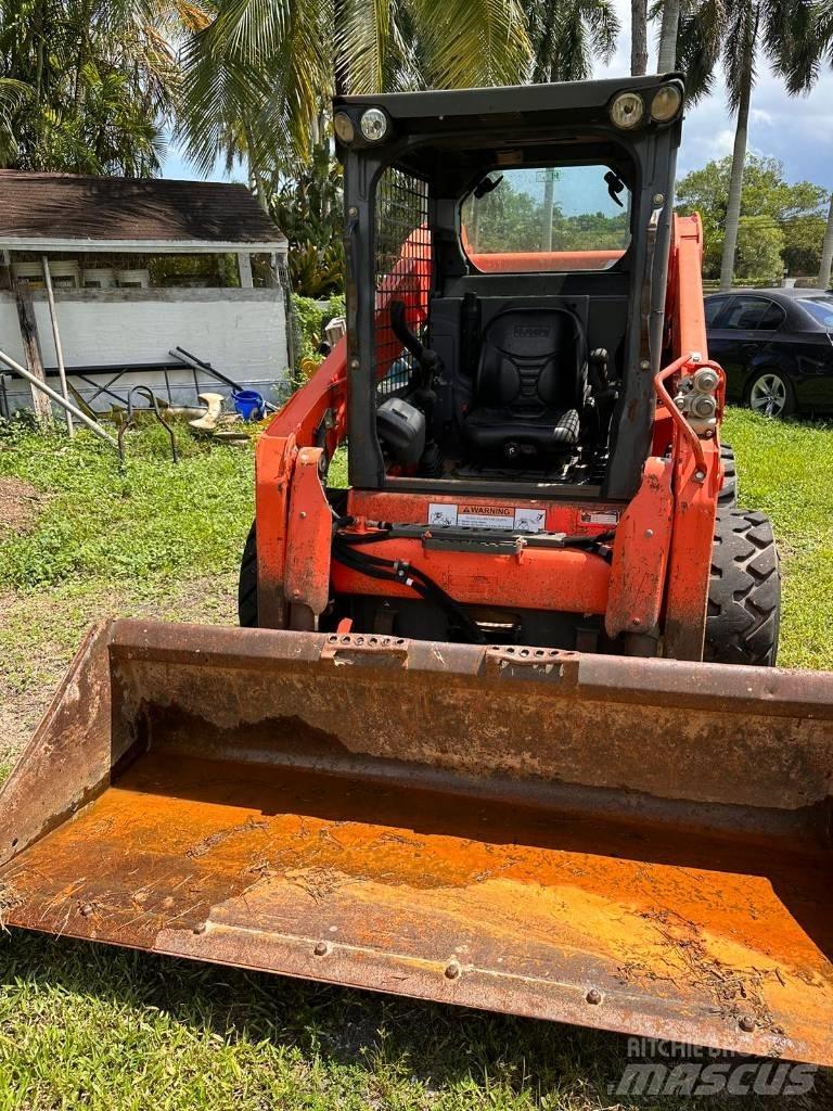 Kubota SSV 75 Smykem řízené nakladače
