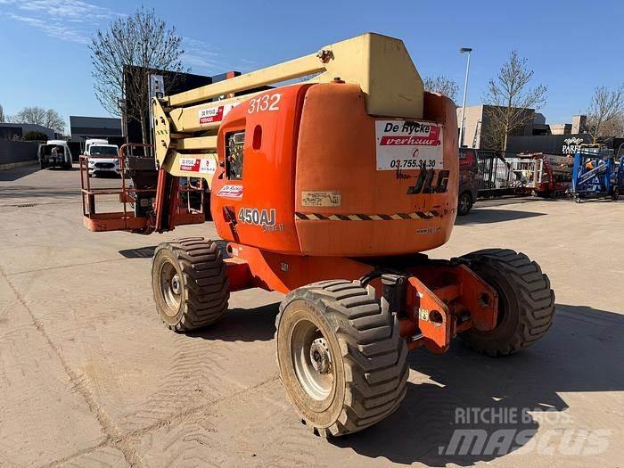 JLG 450AJ Kloubové plošiny