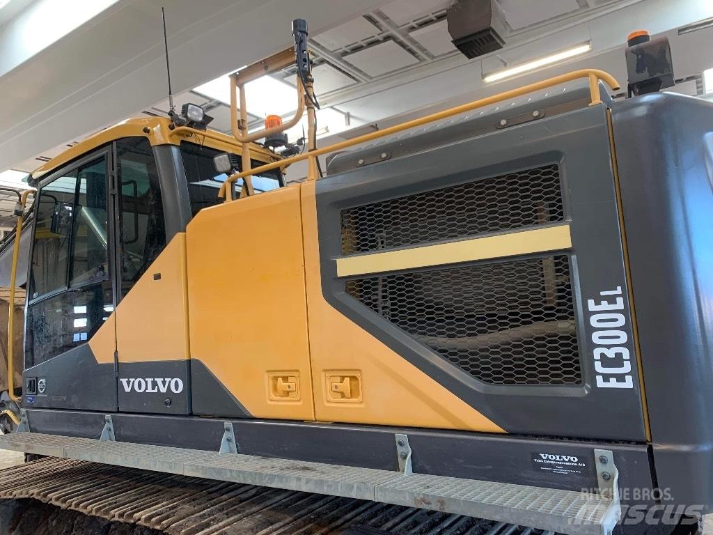 Volvo EC 300 E Pásová rýpadla