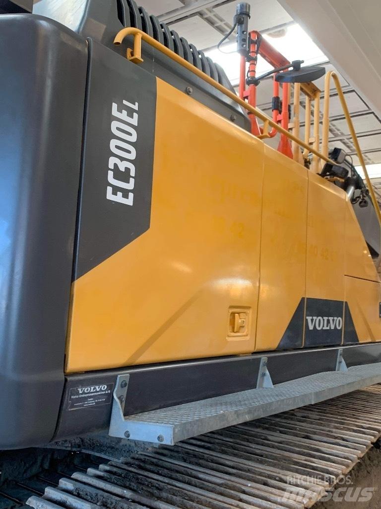 Volvo EC 300 E Pásová rýpadla