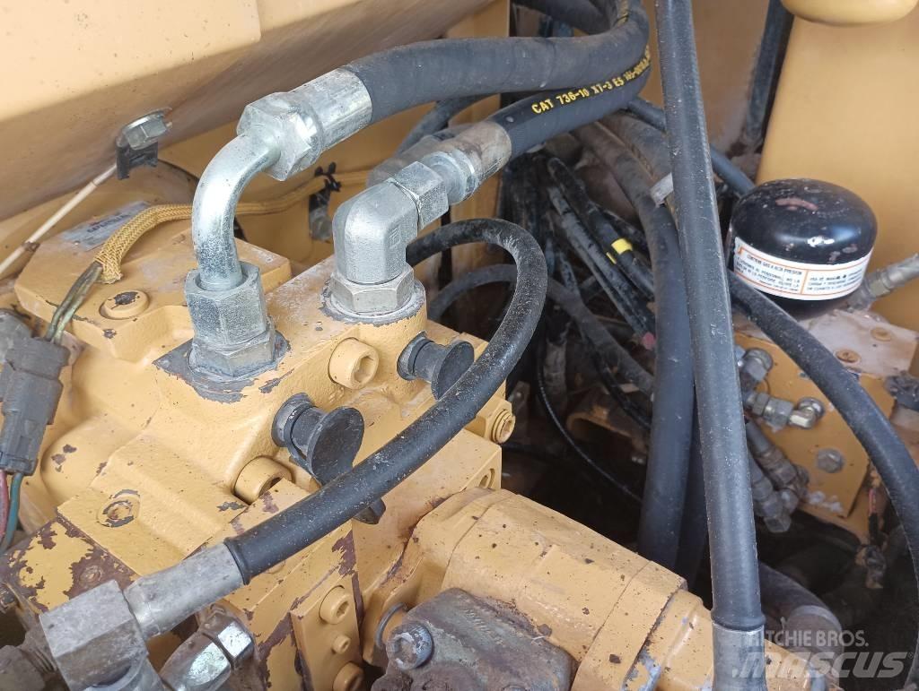 CAT 307 B Midi rýpadla 7t - 12t
