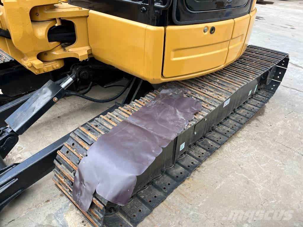 CAT 303.5E2 Mini rýpadla < 7t