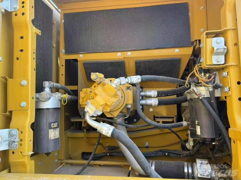 CAT 345GC Pásová rýpadla
