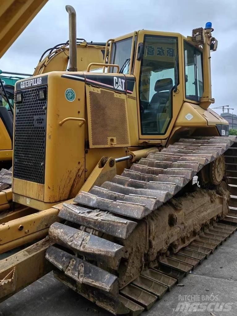 CAT D5N Pásové dozery