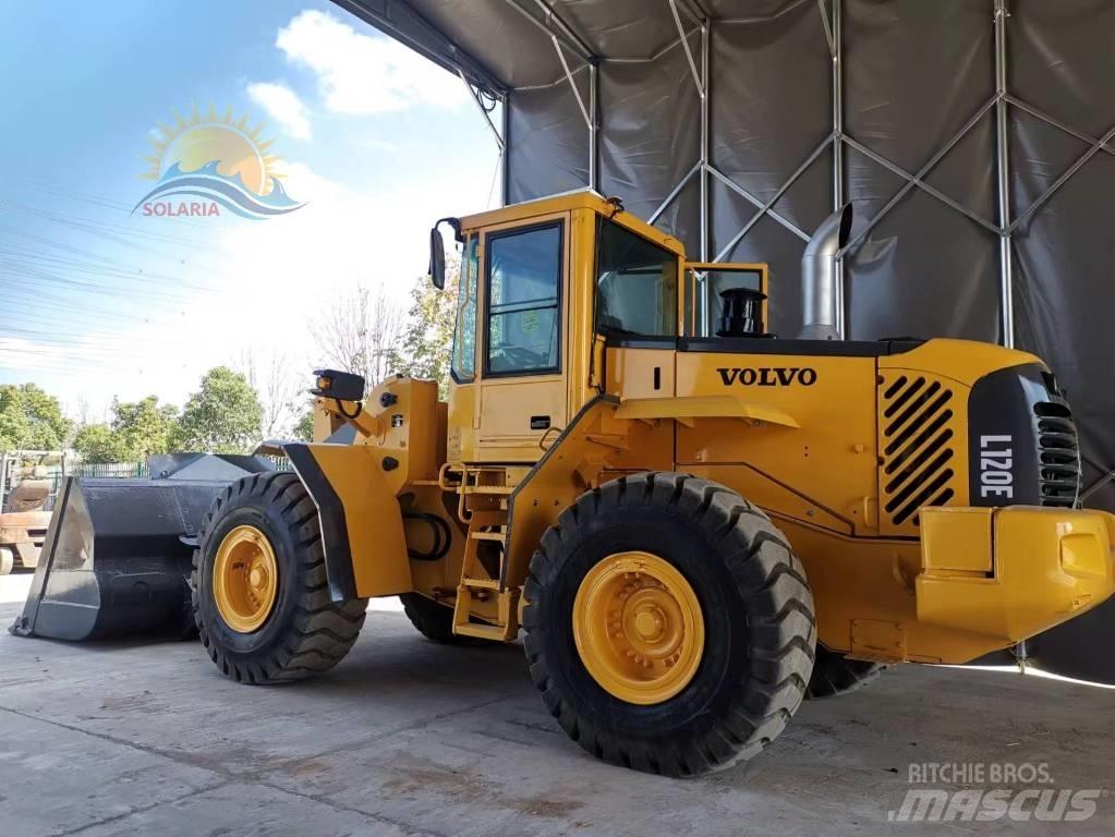 Volvo L 120 E Kolové nakladače