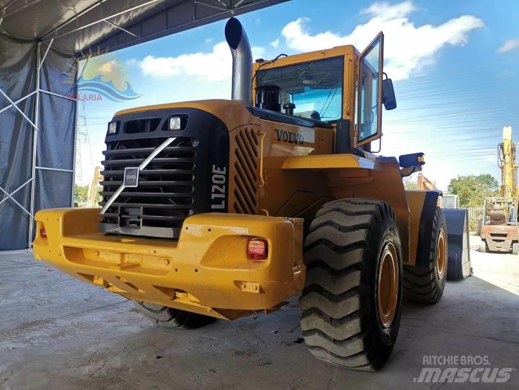 Volvo L 120 E Kolové nakladače