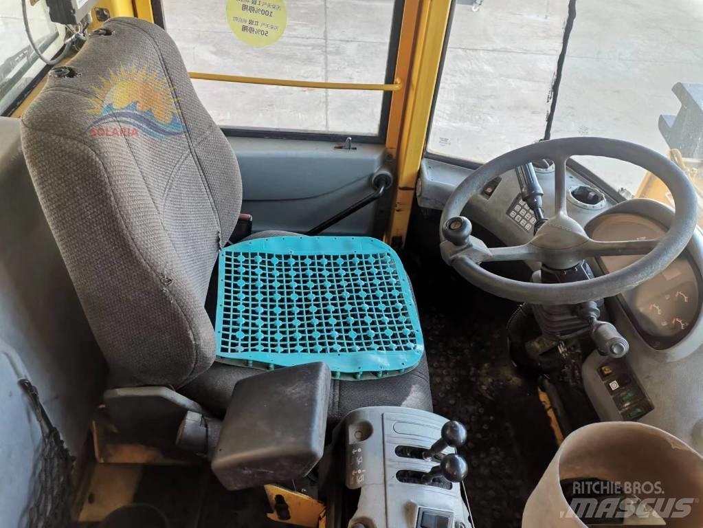 Volvo L 120 E Kolové nakladače