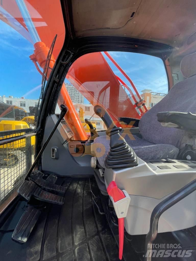 Doosan 300LC Pásová rýpadla
