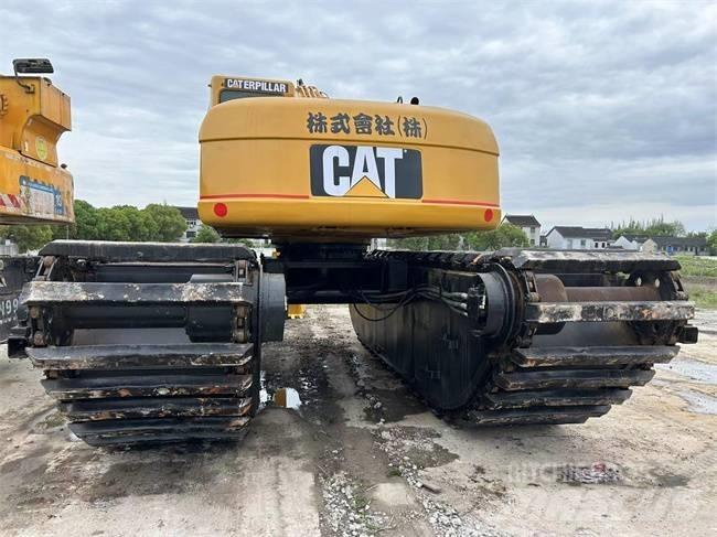 CAT 320 C Pásová rýpadla