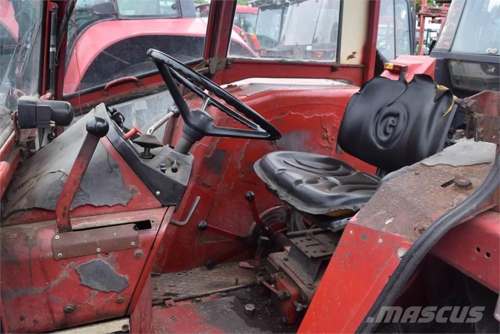 Case IH 844 A/S Traktory
