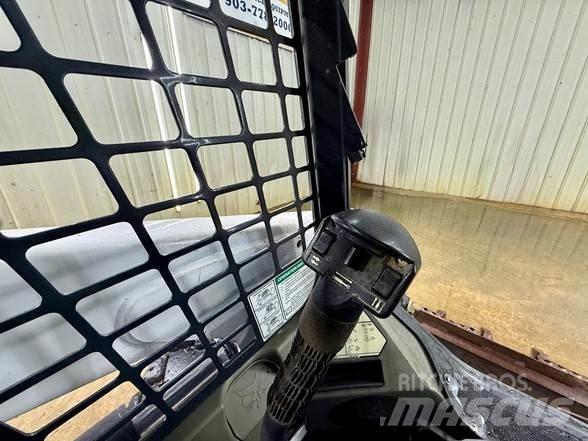 Bobcat S630 Smykem řízené nakladače