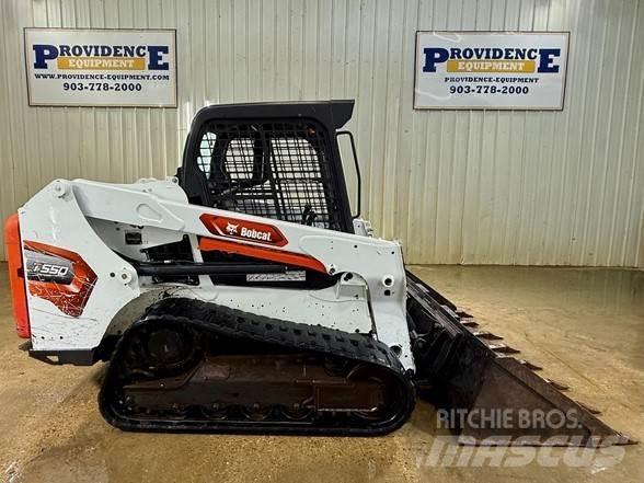 Bobcat T550 Smykem řízené nakladače