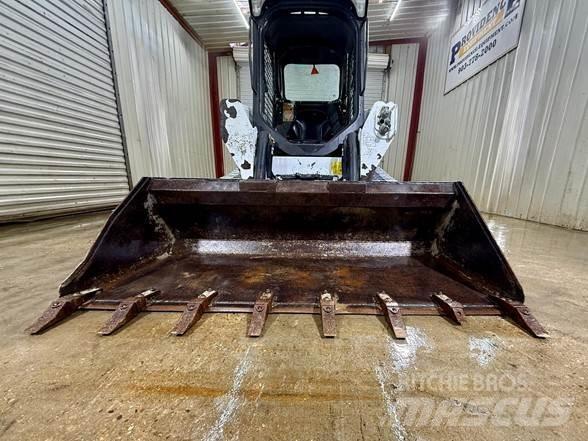 Bobcat T550 Smykem řízené nakladače