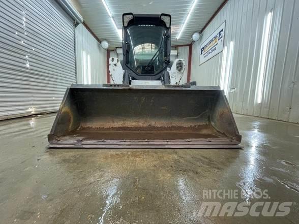 Bobcat T650 Smykem řízené nakladače