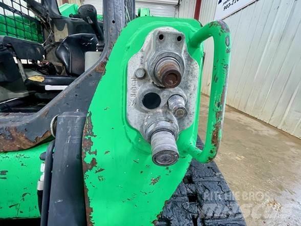 Bobcat T750 Smykem řízené nakladače