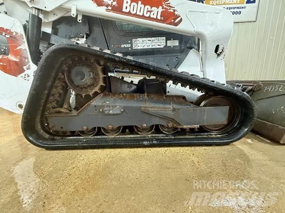 Bobcat T76 Smykem řízené nakladače