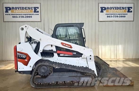 Bobcat T770 Smykem řízené nakladače