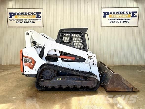 Bobcat T770 Smykem řízené nakladače