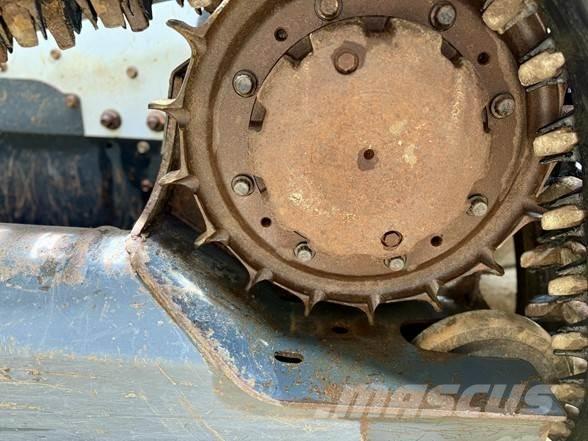 Bobcat T770 Smykem řízené nakladače