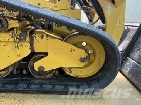 CAT 289D3 Smykem řízené nakladače