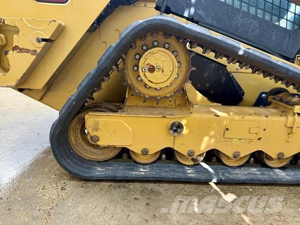 CAT 299D3 XE Smykem řízené nakladače