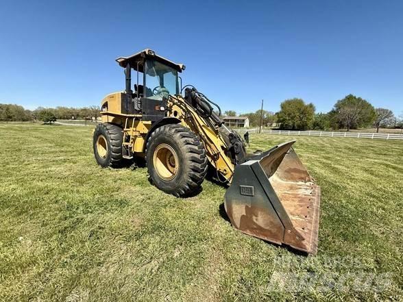 CAT 924G Kolové nakladače