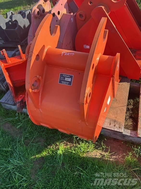 Kubota BT4584 Smykem řízené nakladače