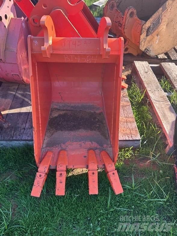 Kubota BT4584 Lopaty